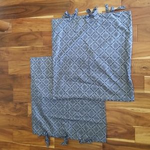 Never Used Set of 2 Nicole Miller Euro Pillow Shams